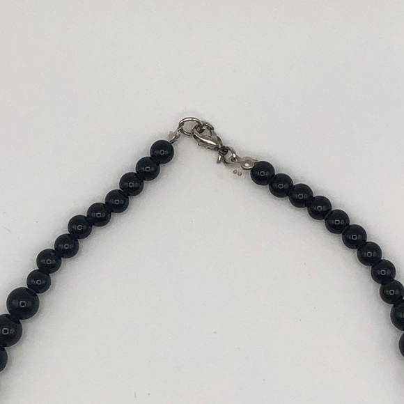 NWOT BLACK GRADUATED BEAD NECKLACE - Picture 4 of 5